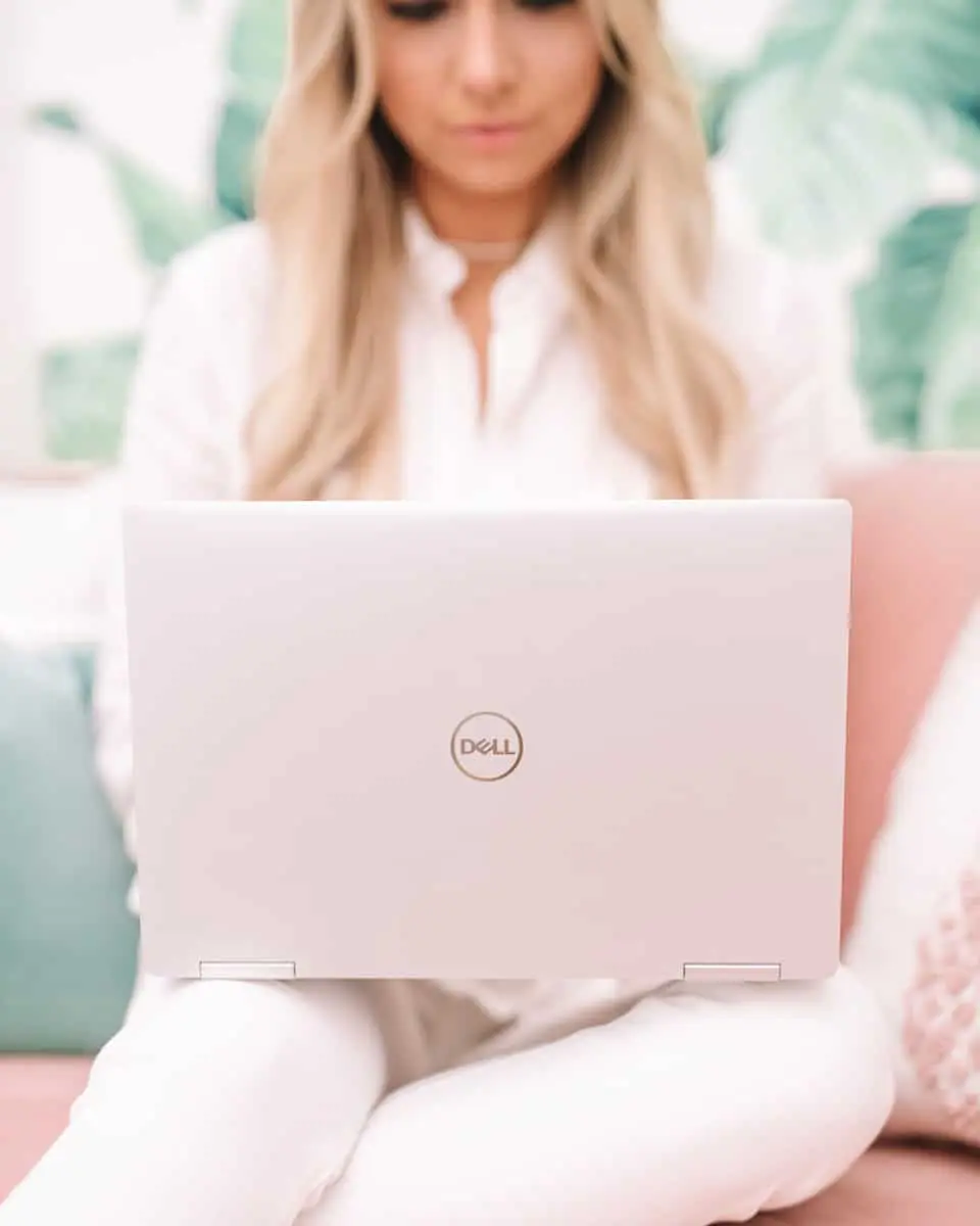 woman working on dell laptop