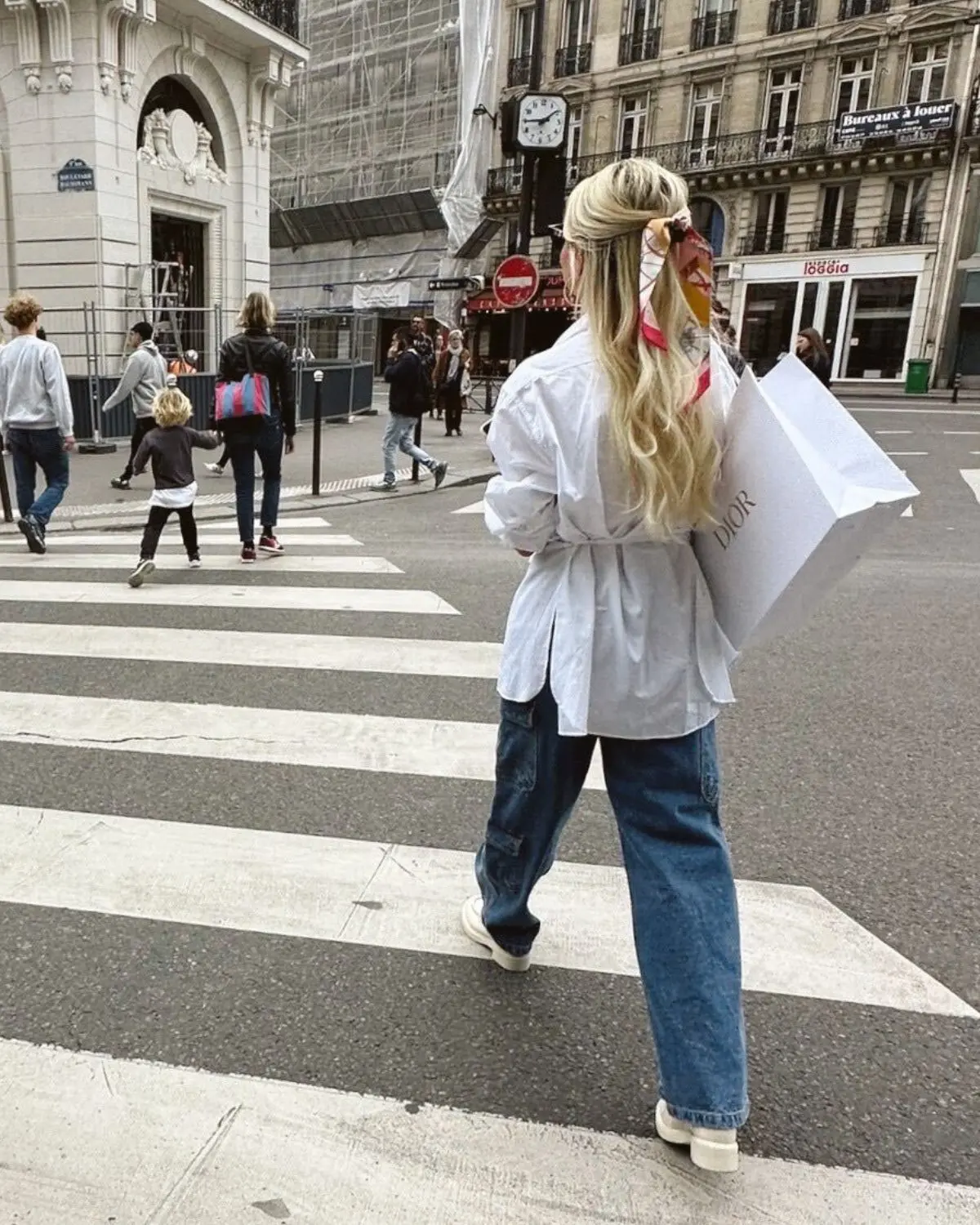 wide leg jeans with button up how to style wide leg jeans