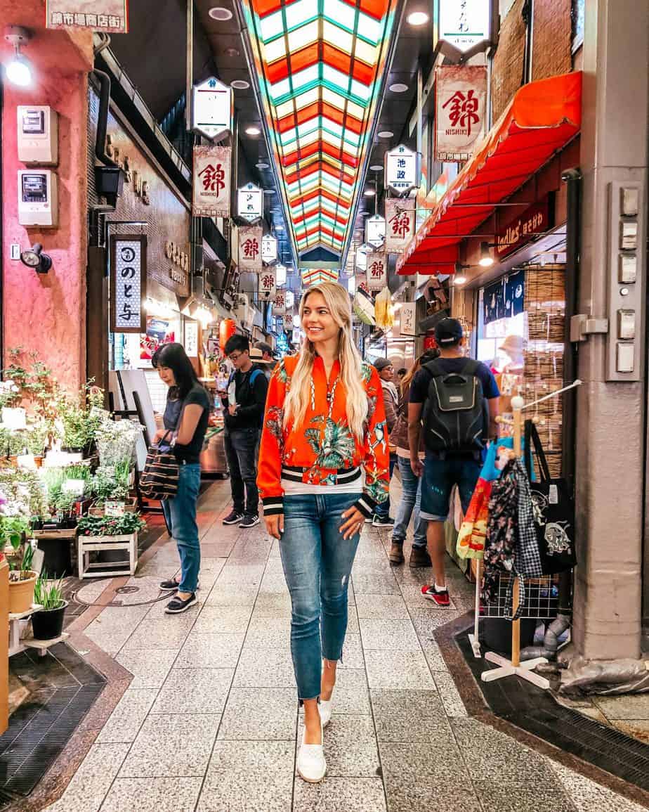 white sneakers with jeans white sneaker outfit with a bomber jacket and jeans
