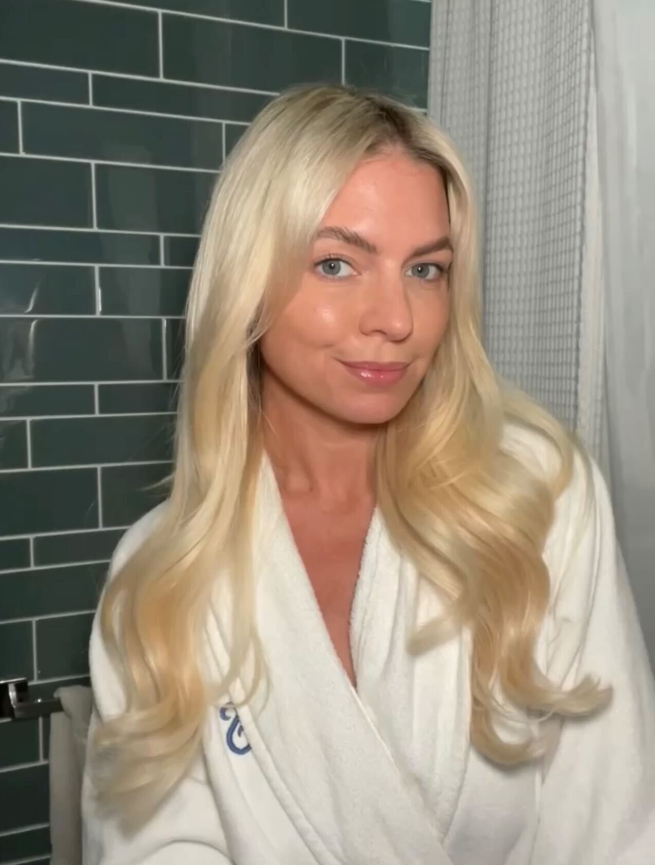 amazon clip-on light photo taken with clip-on light on phone