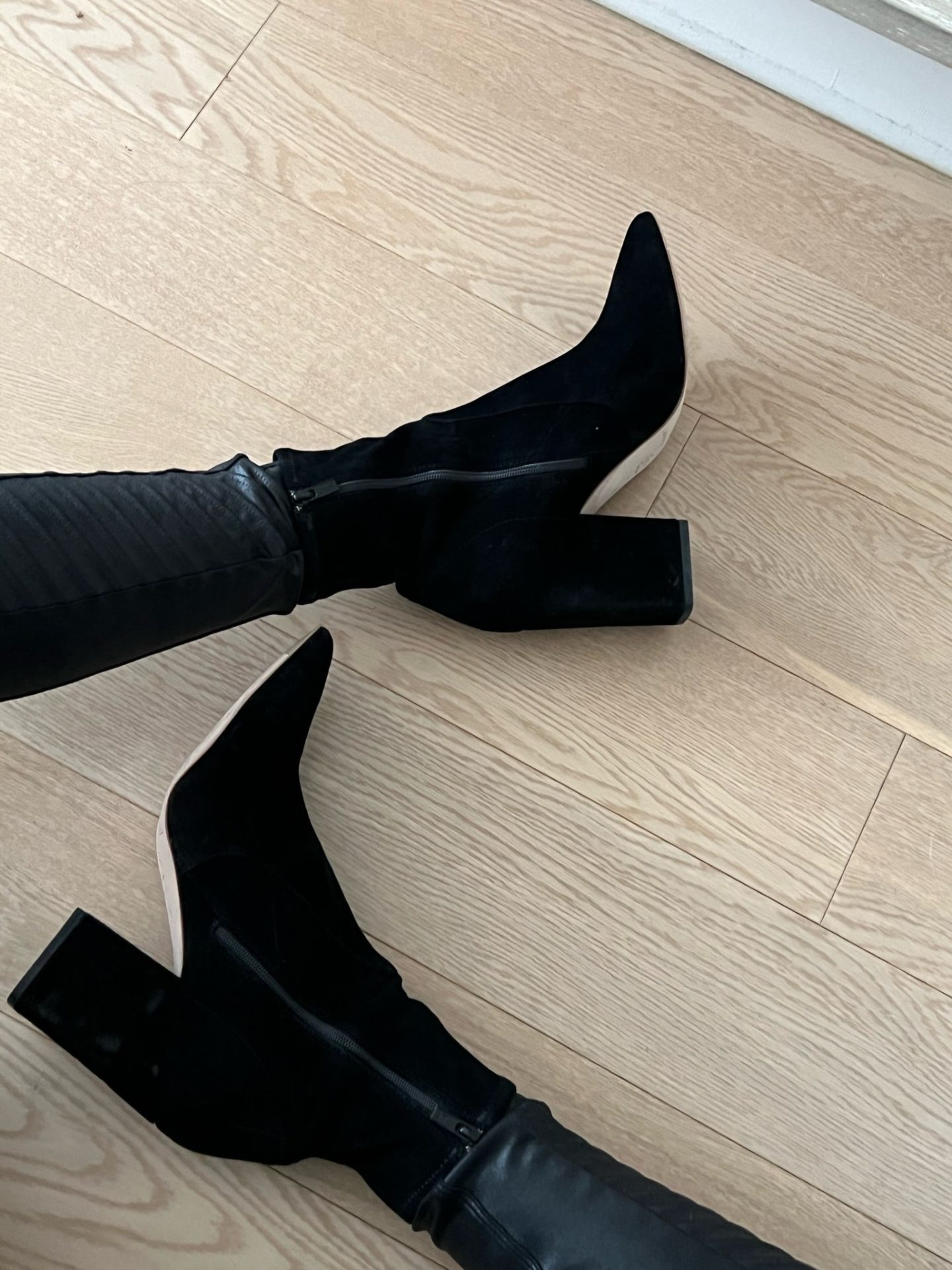 Ankle Boots with faux leather leggings How to Wear Ankle Boots with faux leather leggings