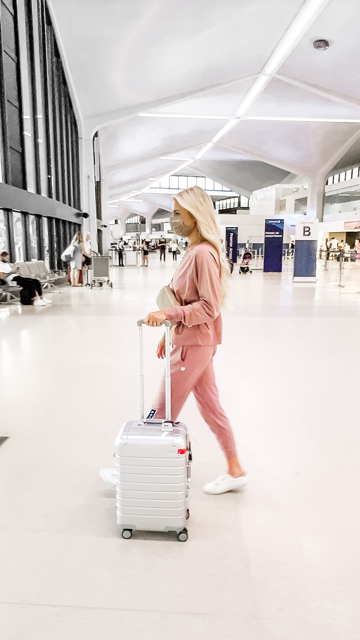 travel shoes for women