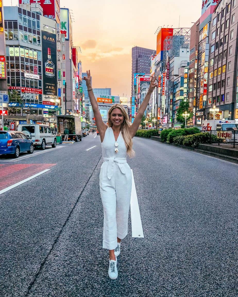 white sneakers for women white sneaker outfit with a jumpsuit