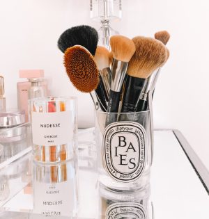 makeup brush organization idea DIY