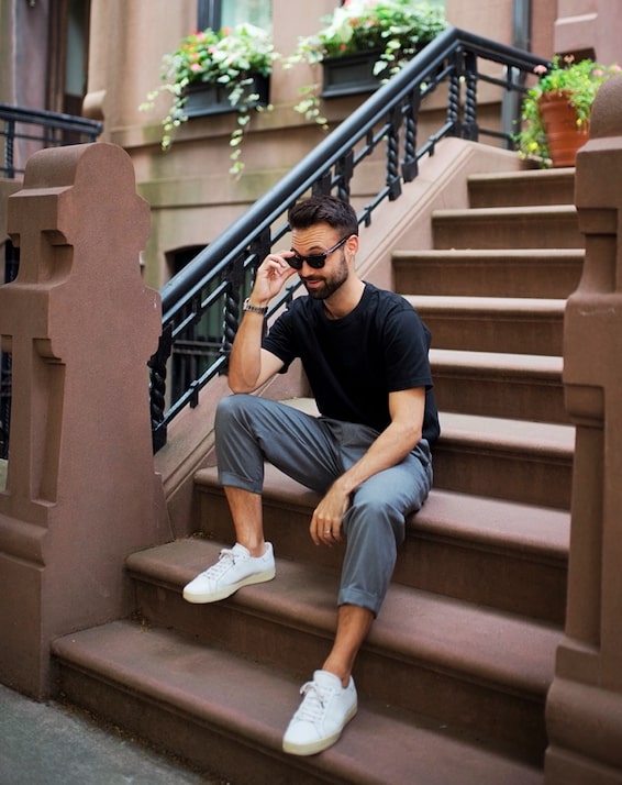 Men white sneaker outfit ideas Men white sneaker outfit ideas