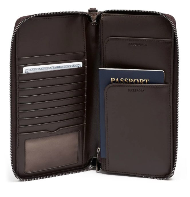 Tumi travel wallet Tumi travel wallet