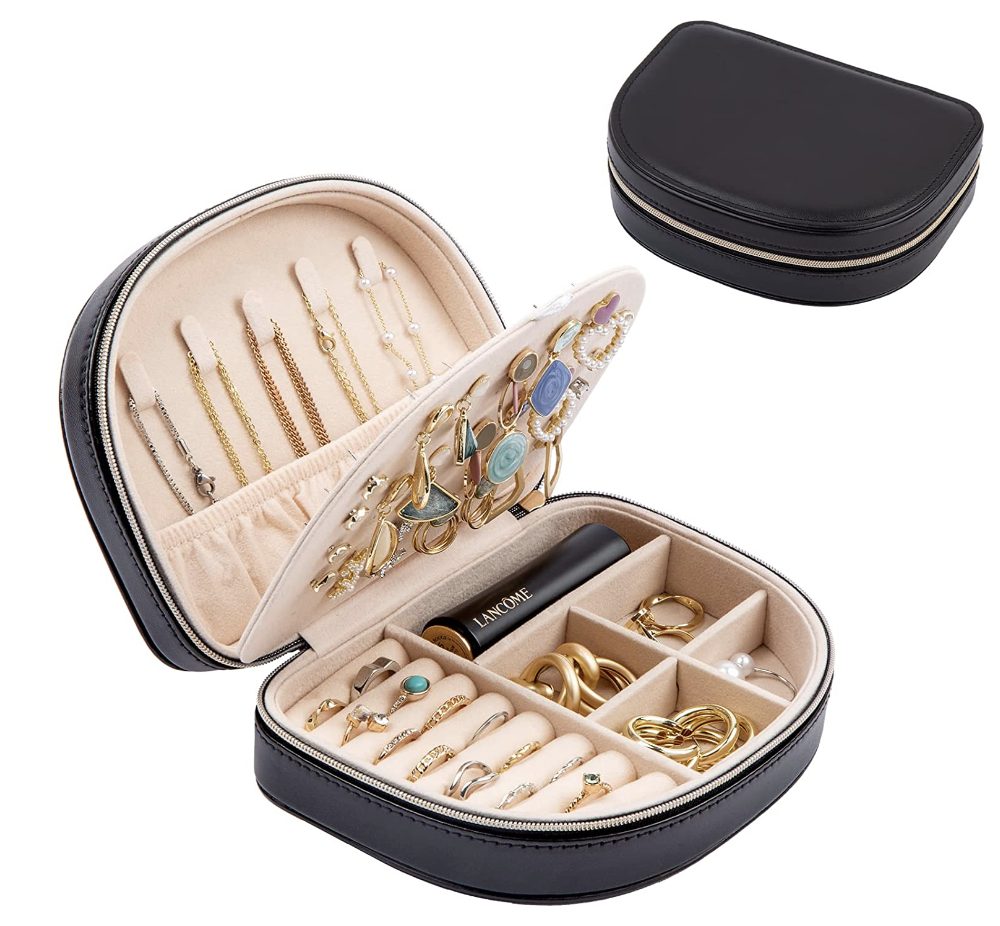 Seashell-Shaped Jewelry Case Seashell-Shaped Jewelry Case