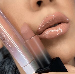 glossy lips summer makeup glossy lips summer makeup