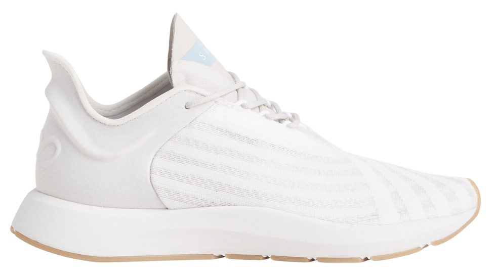 travel shoes for women