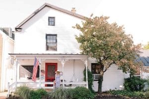 upper crust bakery downtown middleburg virginia